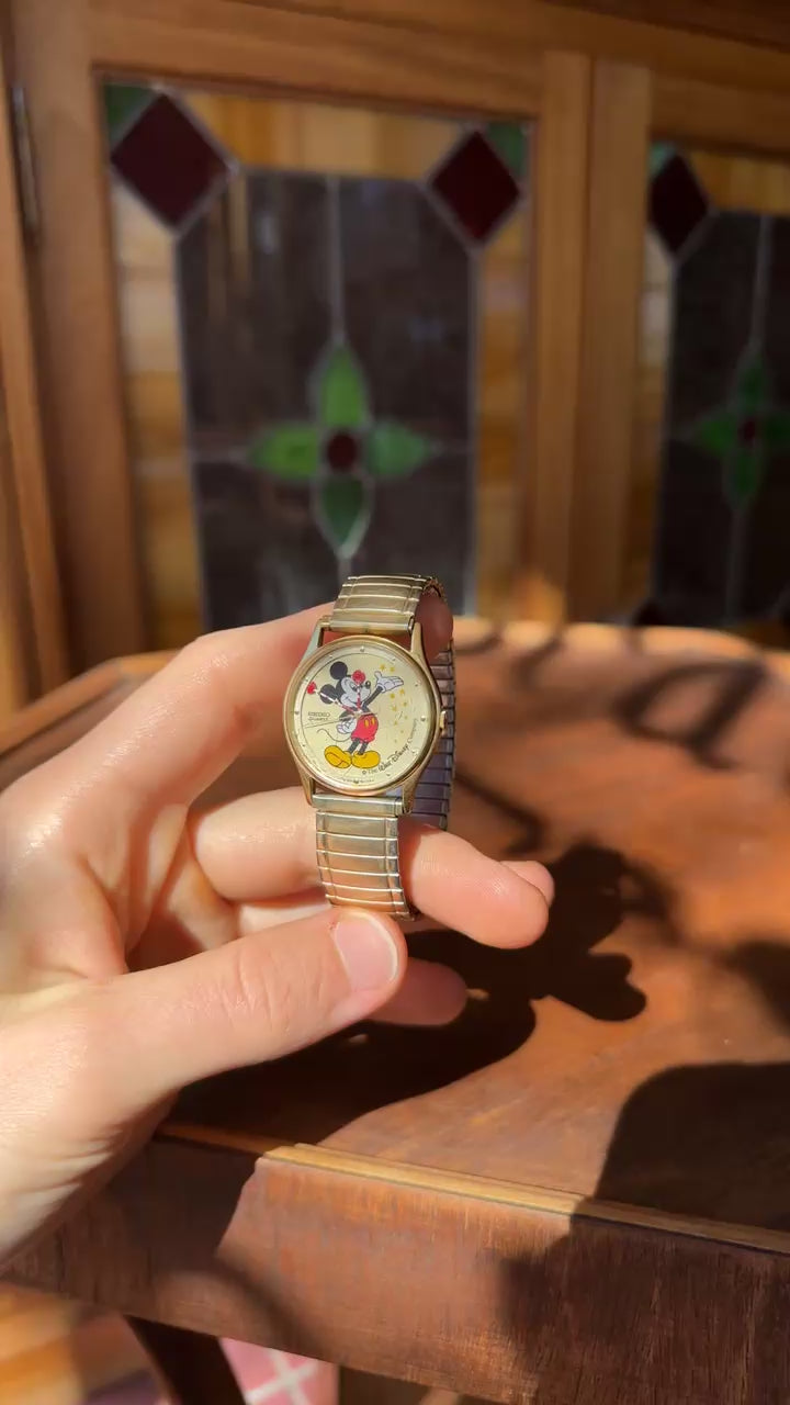 Vintage 1990s Mickey Mouse Seiko Watch Gold-tone – Beautiful